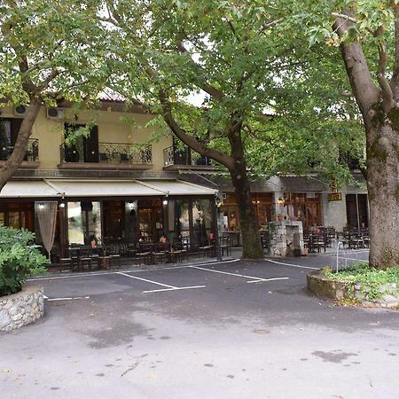 Hani Zemenou Arachova Exterior photo
